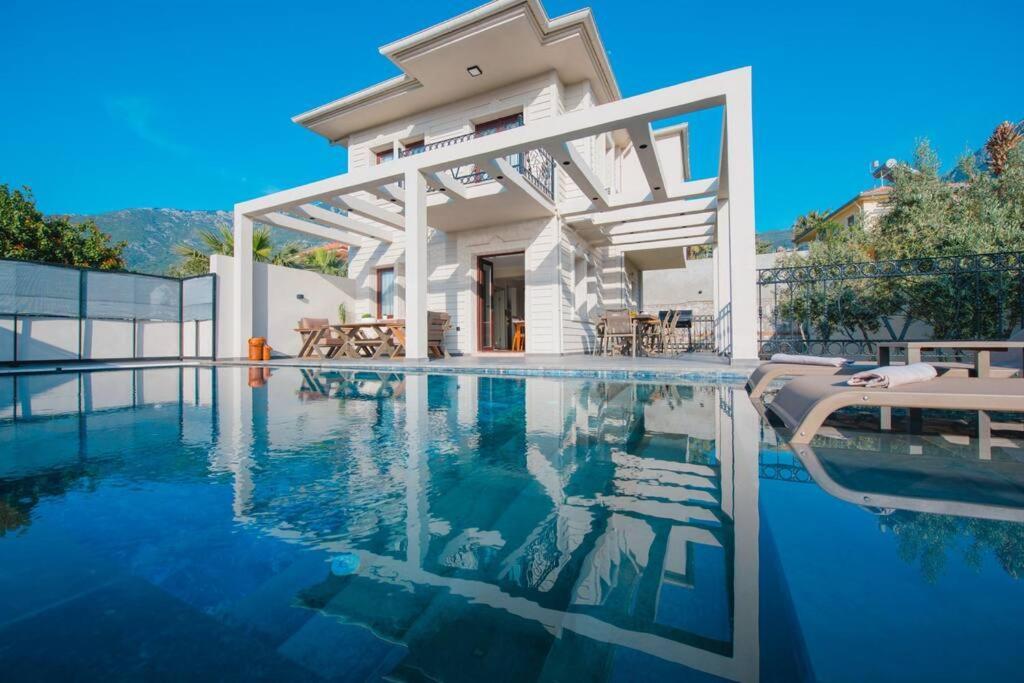Havuzlu Korunakli Jakuzili Villa فتحية المظهر الخارجي الصورة